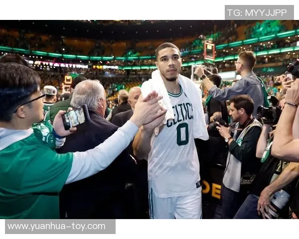 八卦爆料:塔图姆被曝与明星传出绯闻 八卦爆料:塔图姆被曝与明星传出绯闻